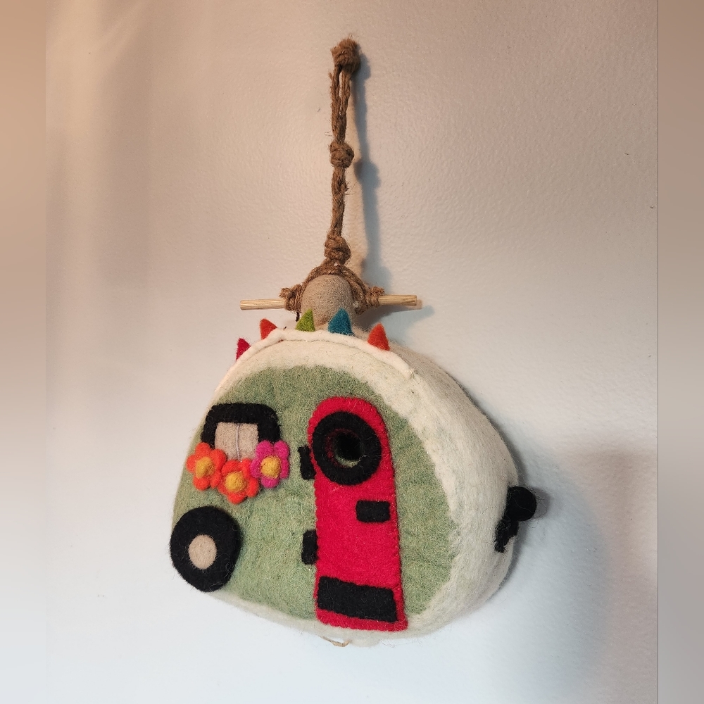 Felt Retro Camper Birdhouse
